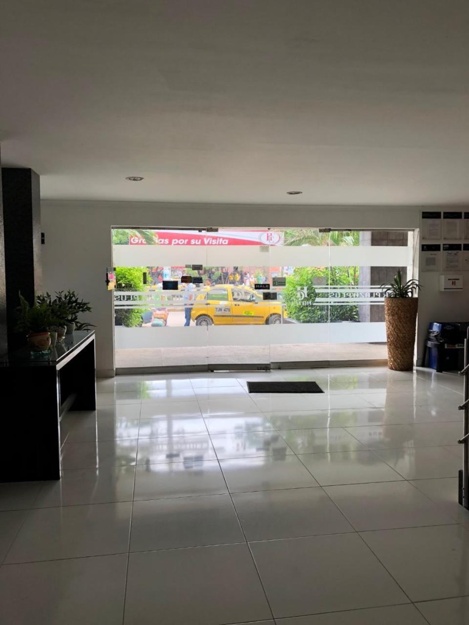 Hotel Center Plaza Plus Cúcuta Zewnętrze zdjęcie